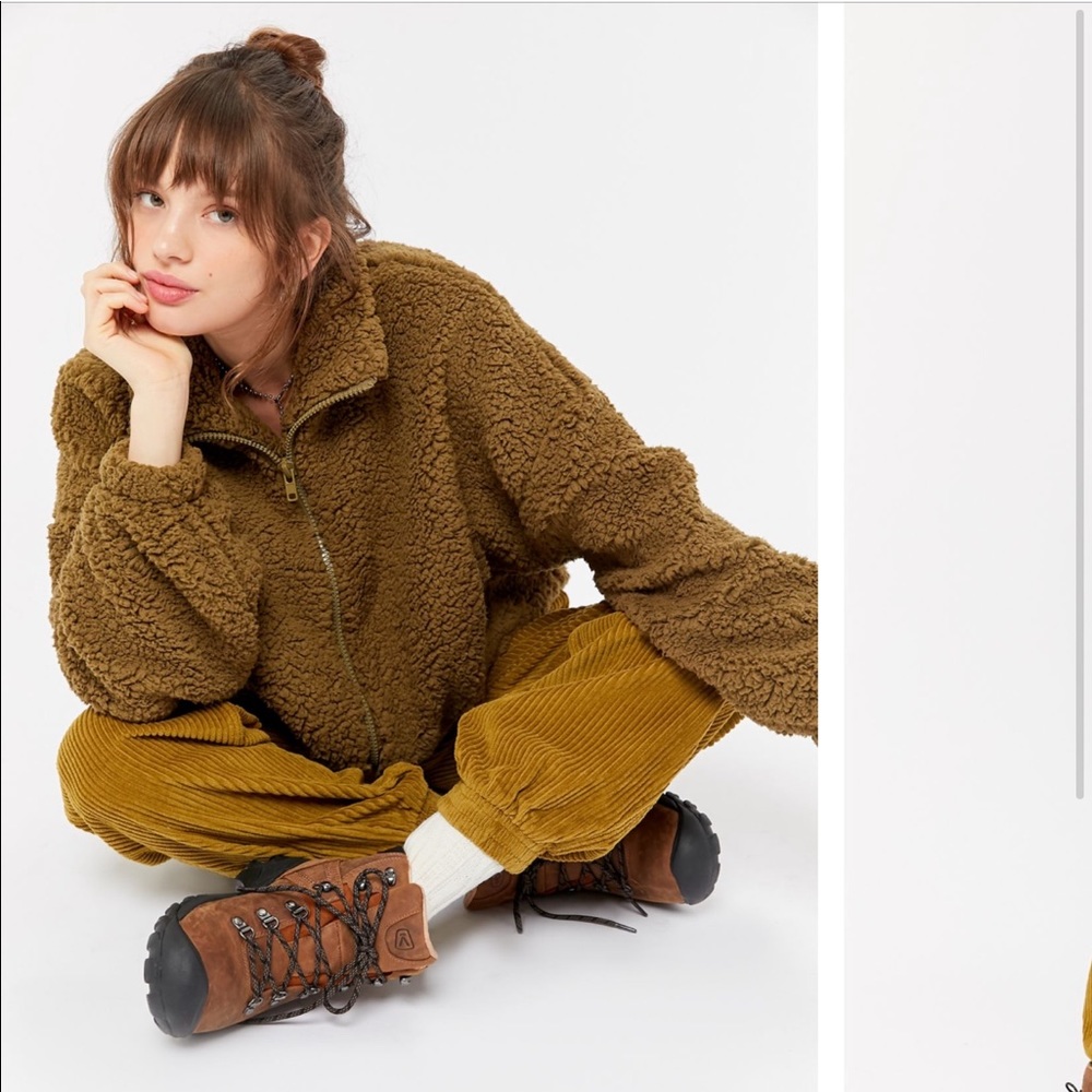 UO Willow Fuzzy Fleece Drawstring Teddy Jacket